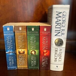 GAME OF THRONES l George R. R. Martin 5 Book Collection